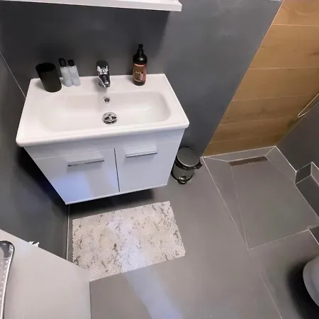 Sunshine Apartment *